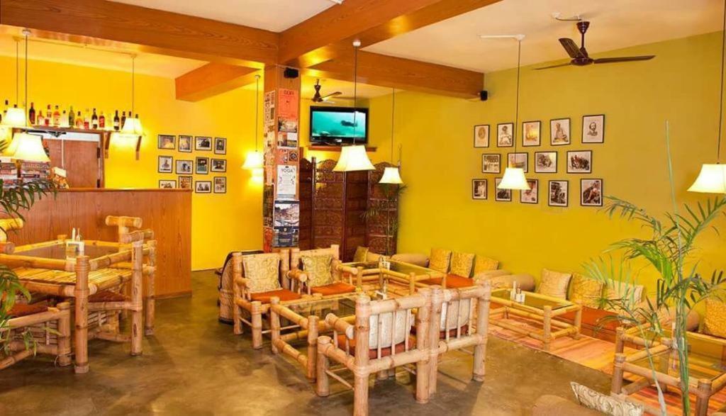 Drifter'S Inn & Cafe Манали Экстерьер фото